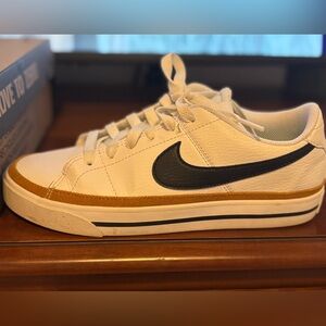 Women’s Nike Legacy Sneakers